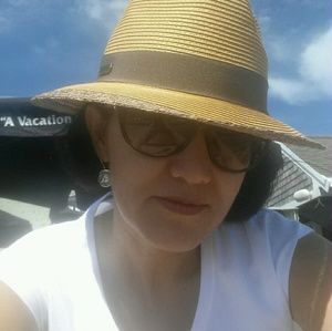 Meet your Posher, Gavkhar